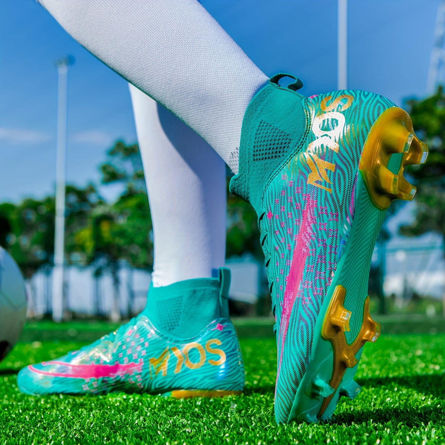 Men's Grip Football Boots | Lightweight Compression Fit-Levorel