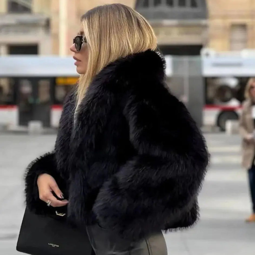 Macy | Luxuriöse Kunstfell-Jacke – Stilvoll, Kuschelig und Zeitlos - Image 7